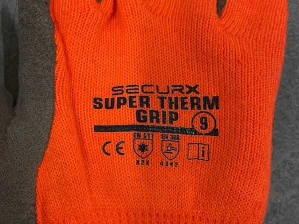22x Securx werkhandschoen Super Therm Grip maat 9 – foto 2 – kavel bij XL Auctions