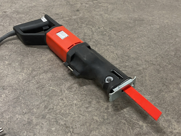 Roller's reciprozaag Fox ANC VE 1050W 230V – foto 4 – kavel bij XL Auctions