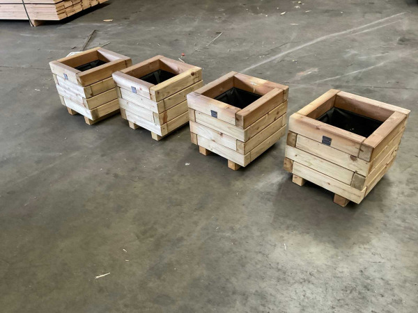 3x Garlux vuren bloembak geïmpregneerd 30x30x28cm