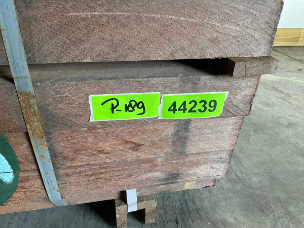 160x Azobé hardhouten tuinpaal gepunt 275x7x7cm – foto 2 – kavel bij XL Auctions