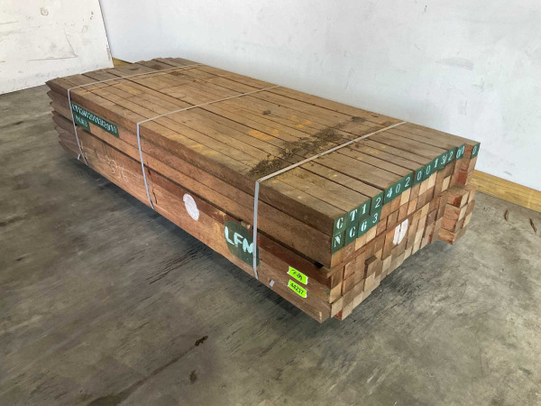 120x Azobé hardhouten tuinpaal gepunt 250x7x7 cm – foto 5 – kavel bij XL Auctions