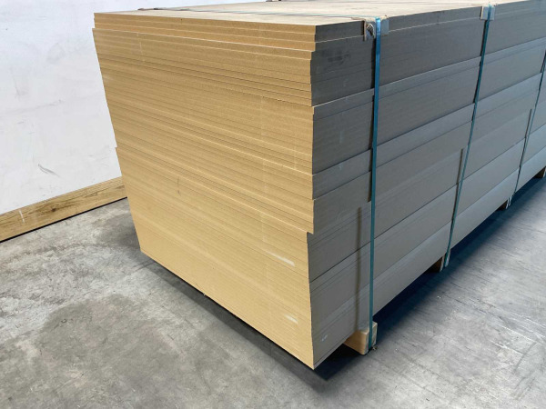 60x MDF plaat 2620x994mm ongegrond 16mm – foto 5 – kavel bij XL Auctions