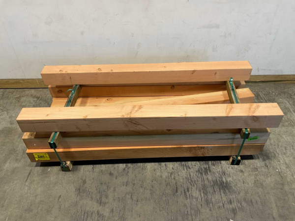 32x Douglas paal geschaafd 200x14x14cm – kavel bij XL Auctions