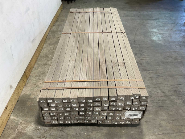 48x Azobé paal geschaafd met punt 250x6,5x6,5cm – foto 5 – kavel bij XL Auctions