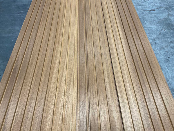 25x ThermoWood Ayous Rib3 gevelbekleding 330x14x1,7cm – foto 8 – kavel bij XL Auctions
