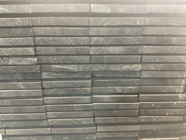25x Vuren plank geschaafd zwart geïmpregneerd 500x19,5x2,5cm – foto 5 – kavel bij XL Auctions