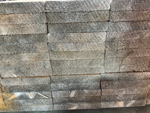 10x Vuren plank geschaafd - 600x23,5x3,8cm – foto 3 – kavel bij XL Auctions