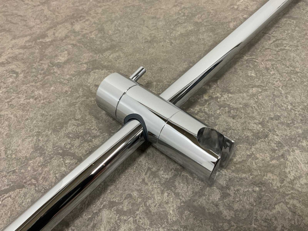 Alterna glijstang 90cm met waterinlaat chroom – foto 3 – kavel bij XL Auctions