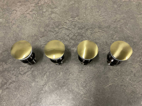 4x Beaux wastafelplug 1 1/4" lange schacht Lilas brons – foto 3 – kavel bij XL Auctions