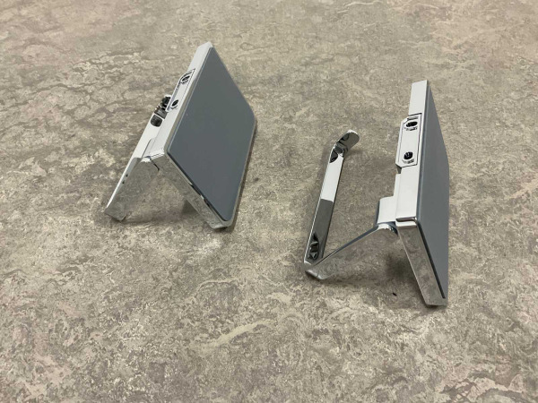 2x Beaux closetrolhouder zonder klep m/ planchet Ulis chroom – foto 3 – kavel bij XL Auctions