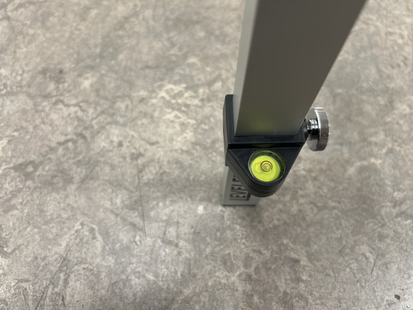 LevelFix aluminium lasermeetbaak 2,4m LB240 – foto 3 – kavel bij XL Auctions
