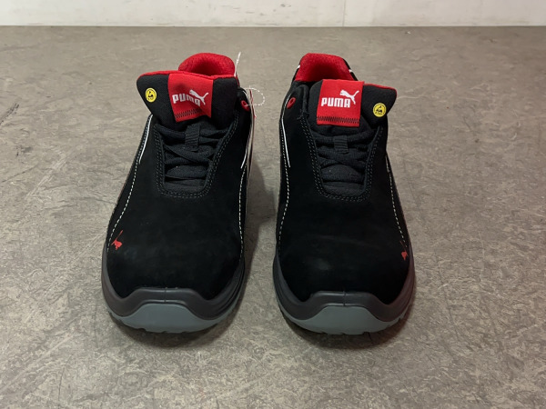 Puma veiligheidsschoen maat 44 S3 Touring zwart/rood – foto 3 – kavel bij XL Auctions