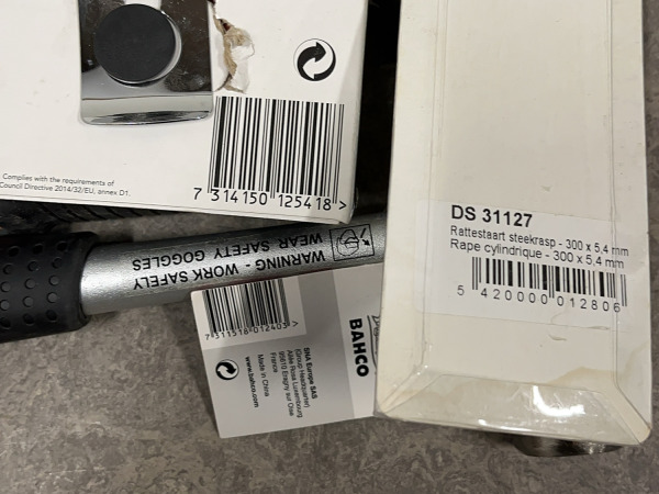 Handgereedschap en lijmklemmen set 8-delig – foto 5 – kavel bij XL Auctions