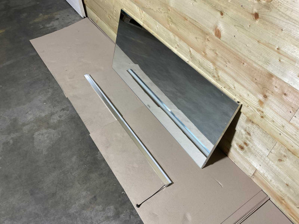 Novio spiegel 140x60cm m/ledverlichting dimmer Wessel zilver – foto 3 – kavel bij XL Auctions