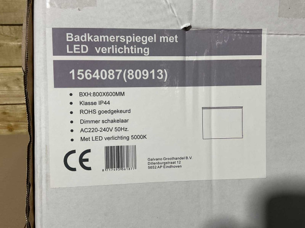 Novio spiegel 80x60cm met ledverlichting Wessel zilver – foto 4 – kavel bij XL Auctions