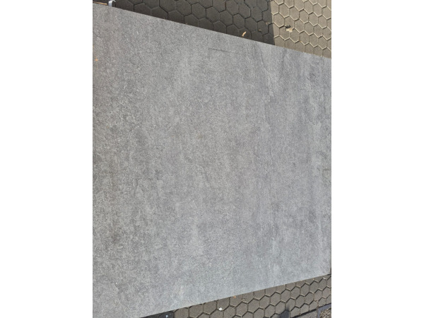 77,76m2 Keramische Tegel Luserno Grigio 120x120x2 Cm – foto 3 – kavel bij XL Auctions