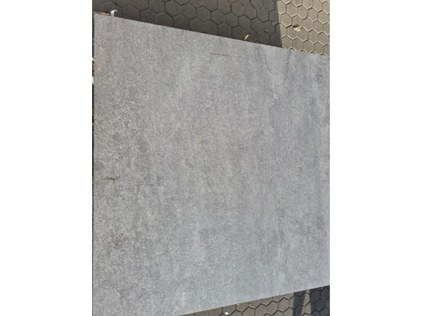 77,76m2 Keramische Tegel Luserno Grigio 120x120x2 Cm – foto 4 – kavel bij XL Auctions