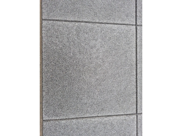 153,6 M2 Betontegel Gecoat Antraciet 40x40x4 Cm – foto 4 – kavel bij XL Auctions