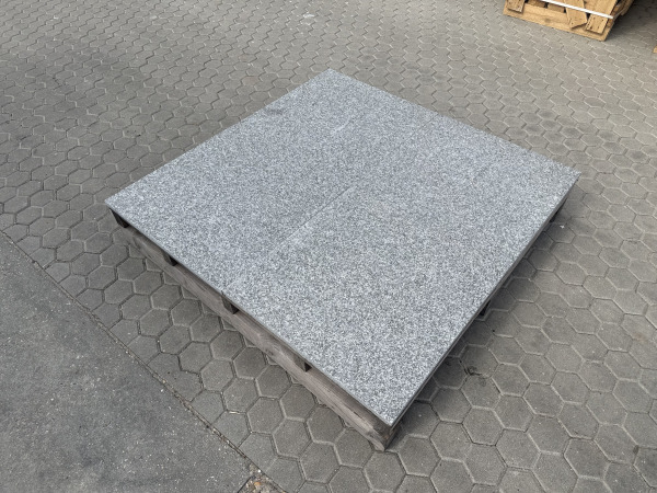 12,6 M2 Natuursteen Tegel Nari Black 60x60x2 Cm – foto 2 – kavel bij XL Auctions