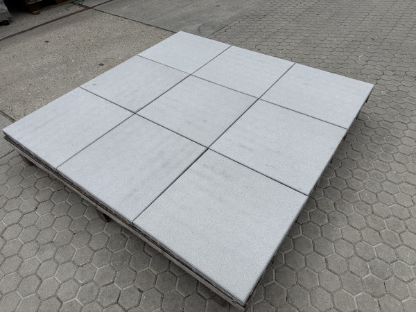 30,24 M2 Betontegel Light Grey 60x60x4 Cm – foto 3 – kavel bij XL Auctions