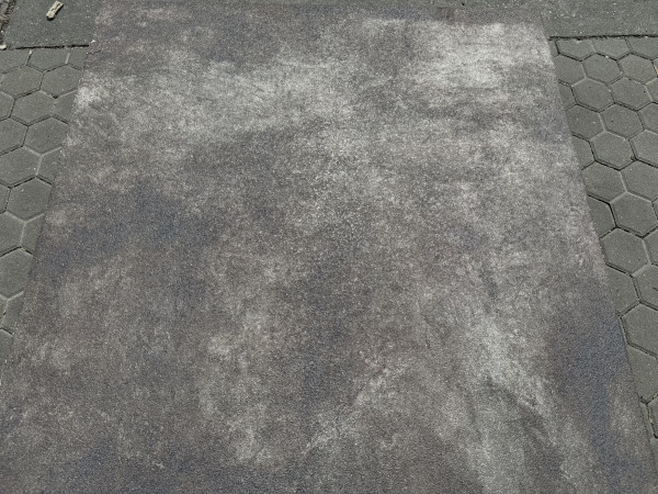 50 M2 Betontegel Bruin Genuanceerd 100x100x6 Cm – foto 5 – kavel bij XL Auctions