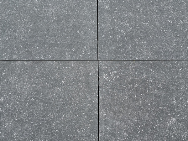 61,2 M2 Keramische Tegel Hardsteenlook 60x60x8 Cm – foto 4 – kavel bij XL Auctions