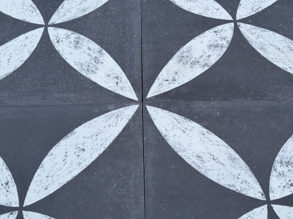 27,44 M2 Keramische Tegel Blue Stone Flower 70x70x3,2 Cm – foto 3 – kavel bij XL Auctions
