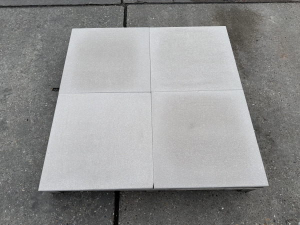 61,20 M2 Betontegel Greige 60x60x3 Cm – foto 2 – kavel bij XL Auctions