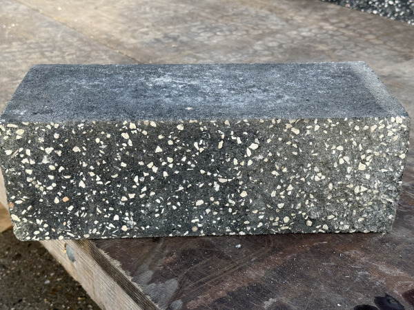 630x Stapelblok Antraciet 32x13x11 Cm – foto 2 – kavel bij XL Auctions