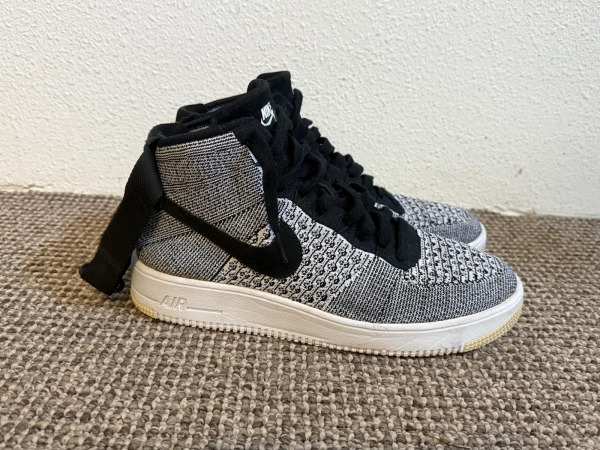 Nike Air Force 1 Ultra Flyknit Mid – maat 44 – foto 4 – kavel bij XL Auctions
