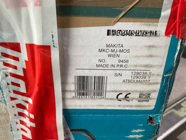 makita-dlm432-accu-grasmaaier