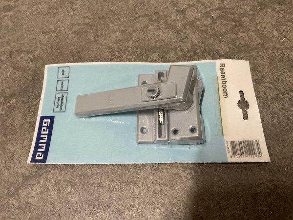 4x-gamma-raamsluiting-met-slot-rechts-aluminium