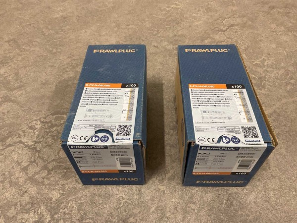 plug-set-9-delig-met-en-zonder-schroef