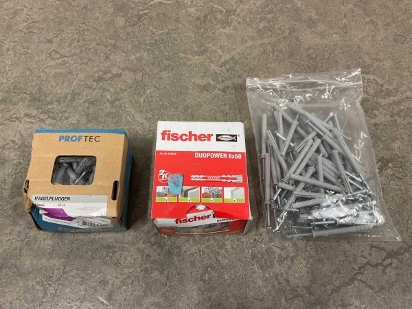 plug-set-9-delig-met-en-zonder-schroef