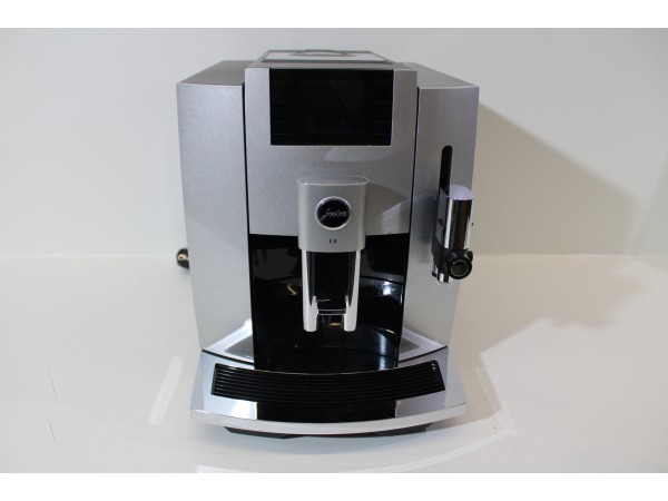 JURA E8 MOONLIGHT SLV EB15336 Volautomatische espresso