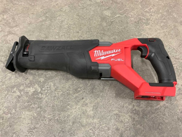 milwaukee-m18-fsz-accu-reciprozaag-body