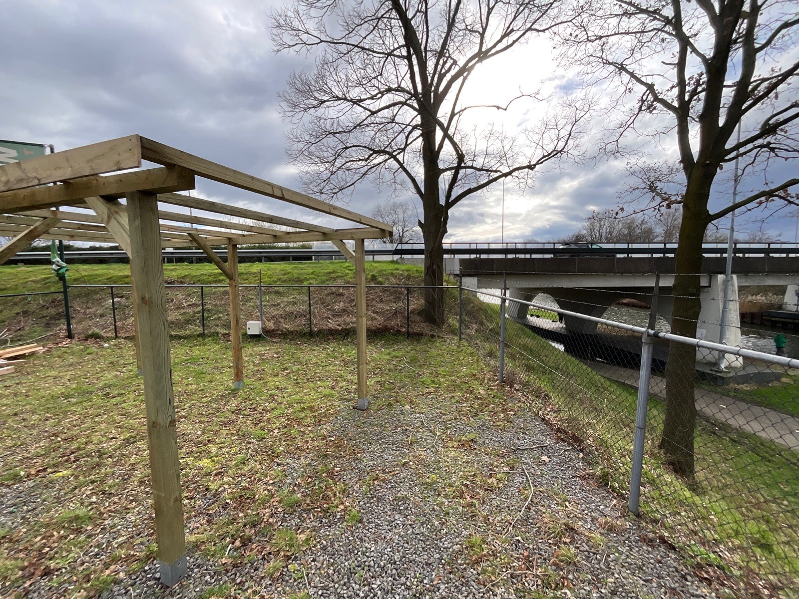 vrijstaande-carport-overkapping-1000x300x247-cm