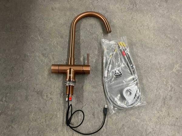 franke-helix-industrial-copper-3-in-1-kokend-water-kraan