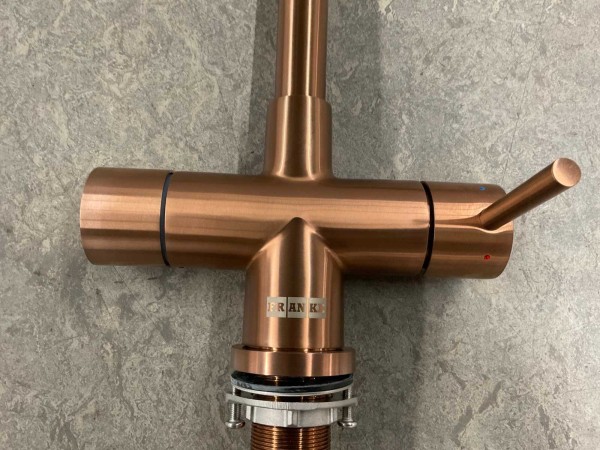 franke-helix-industrial-copper-3-in-1-kokend-water-kraan