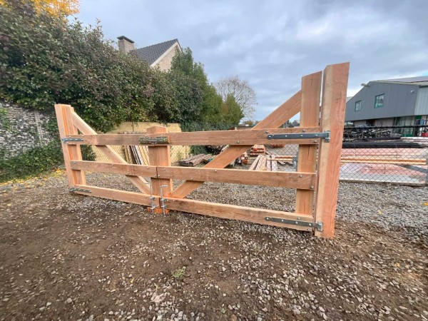dubbele-poort-douglas-400x100-cm
