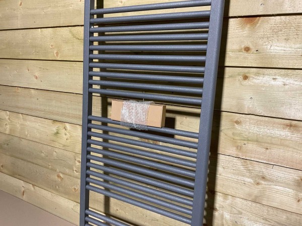 beaux-radiator-elektrisch-60x180cm-rennes-mat-grijs