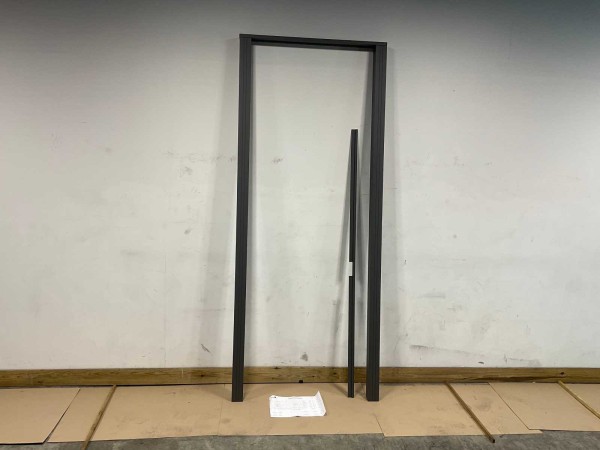 composiet-tuindeur-in-kozijn-antraciet-270x108-cm