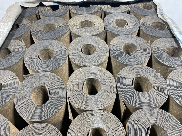 Salco pallet bitumen dakbedekking fijn bezand - XL Auctions