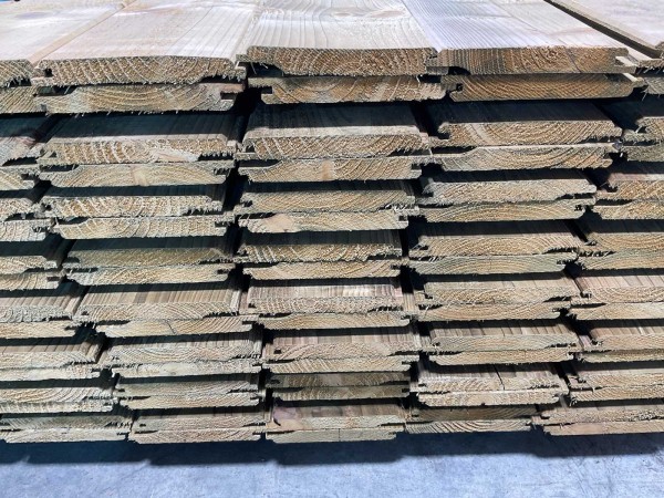 100x-vuren-plank-halfhout-rabat-240x145x18-cm