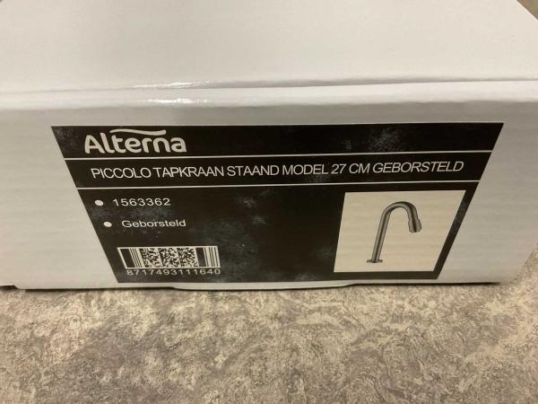 28544ade-a0a7-48d6-acac-6488aa295394