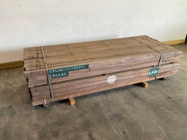 20x-azob-hardhouten-tuinpaal-gepunt-300x7x7-cm