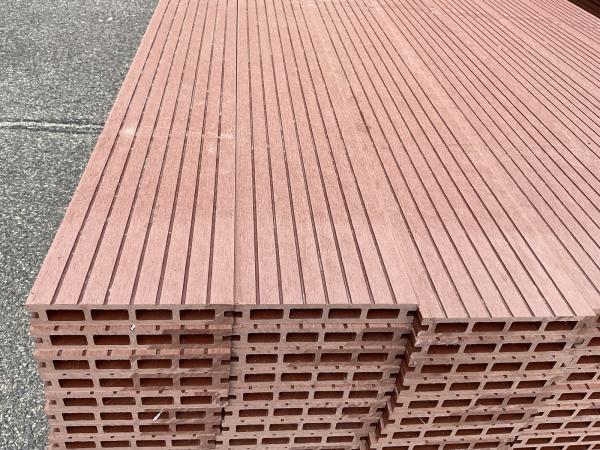 1705-m-composiet-vlonderplank-bruin-420x145x23-cm
