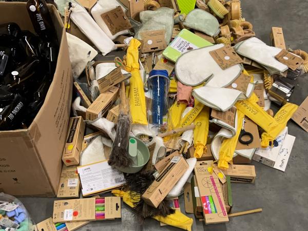 huis-keuken-en-badkamerartikelen-partij