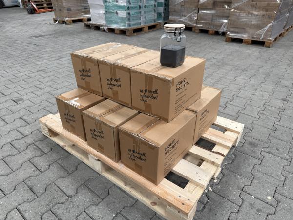 Partij Kaarsen in Pot 18.5 cm Zwart (54x)