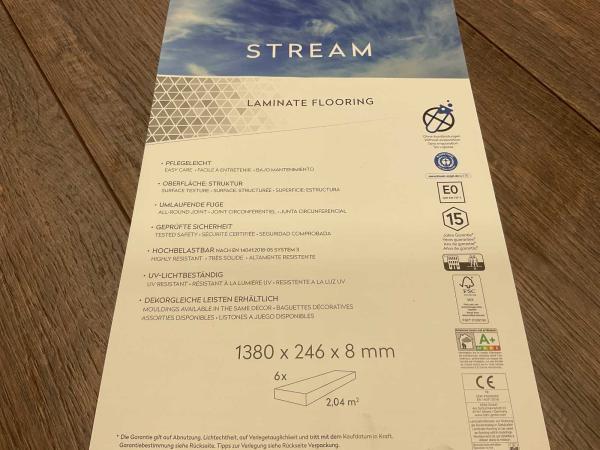 102m-purity-stream-rustieke-walnoot-laminaatvloer